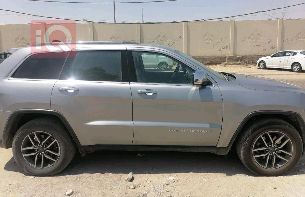 جيب جراند شيروكي